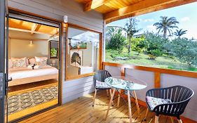 Valley View Studio - Maison Mahogany - Design Meets Tranquillity